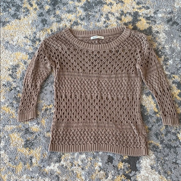 Great summer sweater - Picture 1 of 2